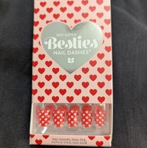Red Aspen Besties Nail Dashes - Red Heart Design